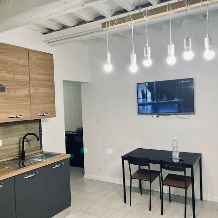 New Apartment 2 Minute From The Port Ливорно Экстерьер фото