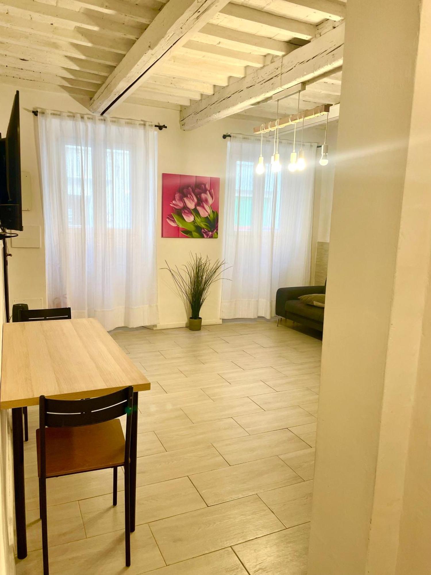 New Apartment 2 Minute From The Port Ливорно Экстерьер фото